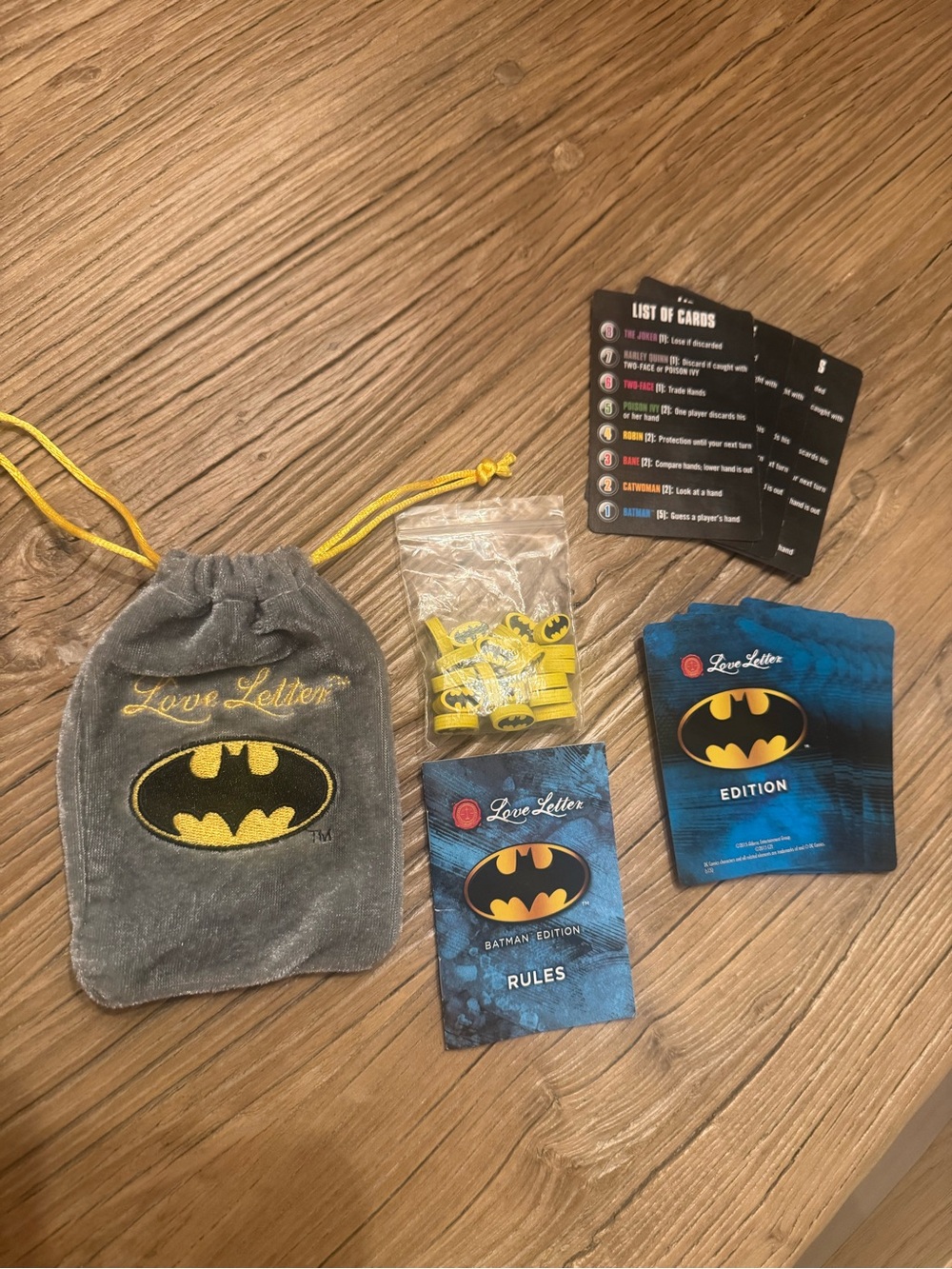 AEG Love Letter Batman Edition Clamshell Edition Velvet Pouch Card Game